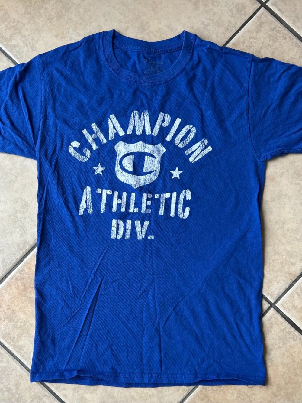 Blue Champion athletic graphic t-shirt Size S